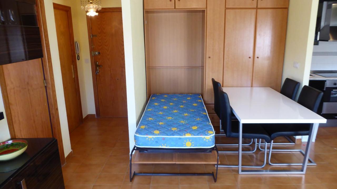 Apartment With Side Seaview 60 Meters From Sea Torrevieja Buitenkant foto
