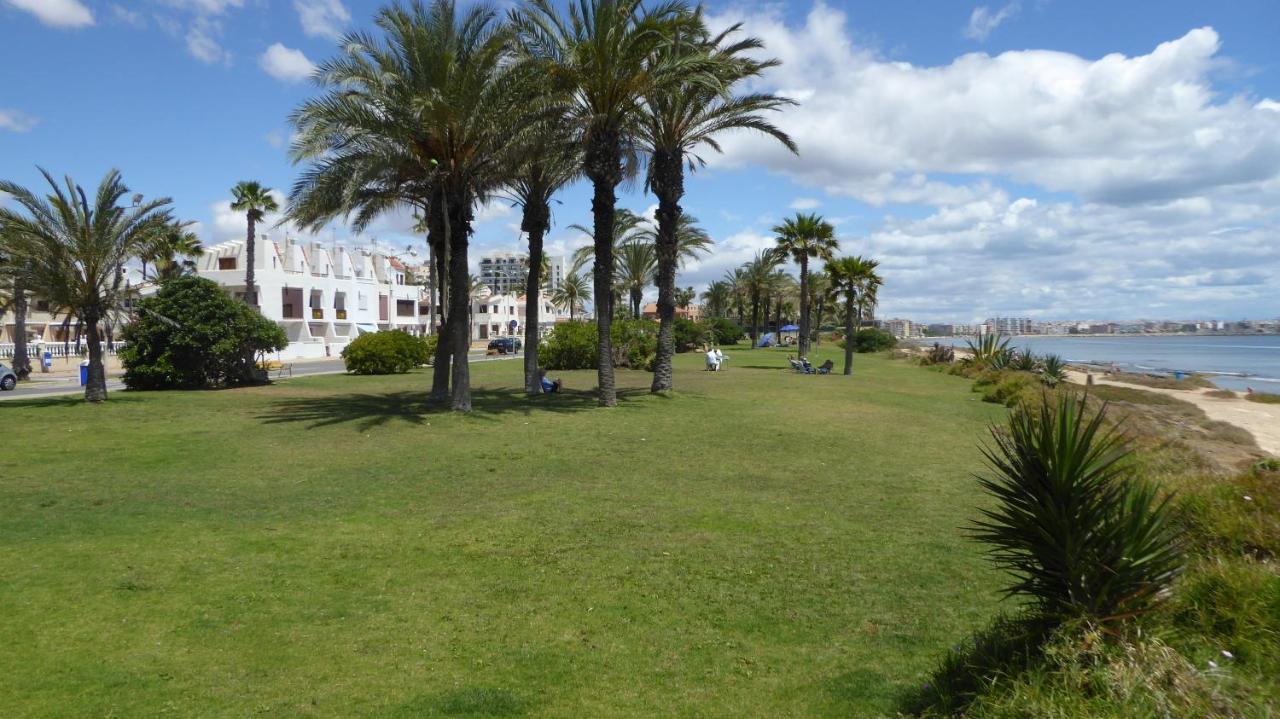 Apartment With Side Seaview 60 Meters From Sea Torrevieja Buitenkant foto
