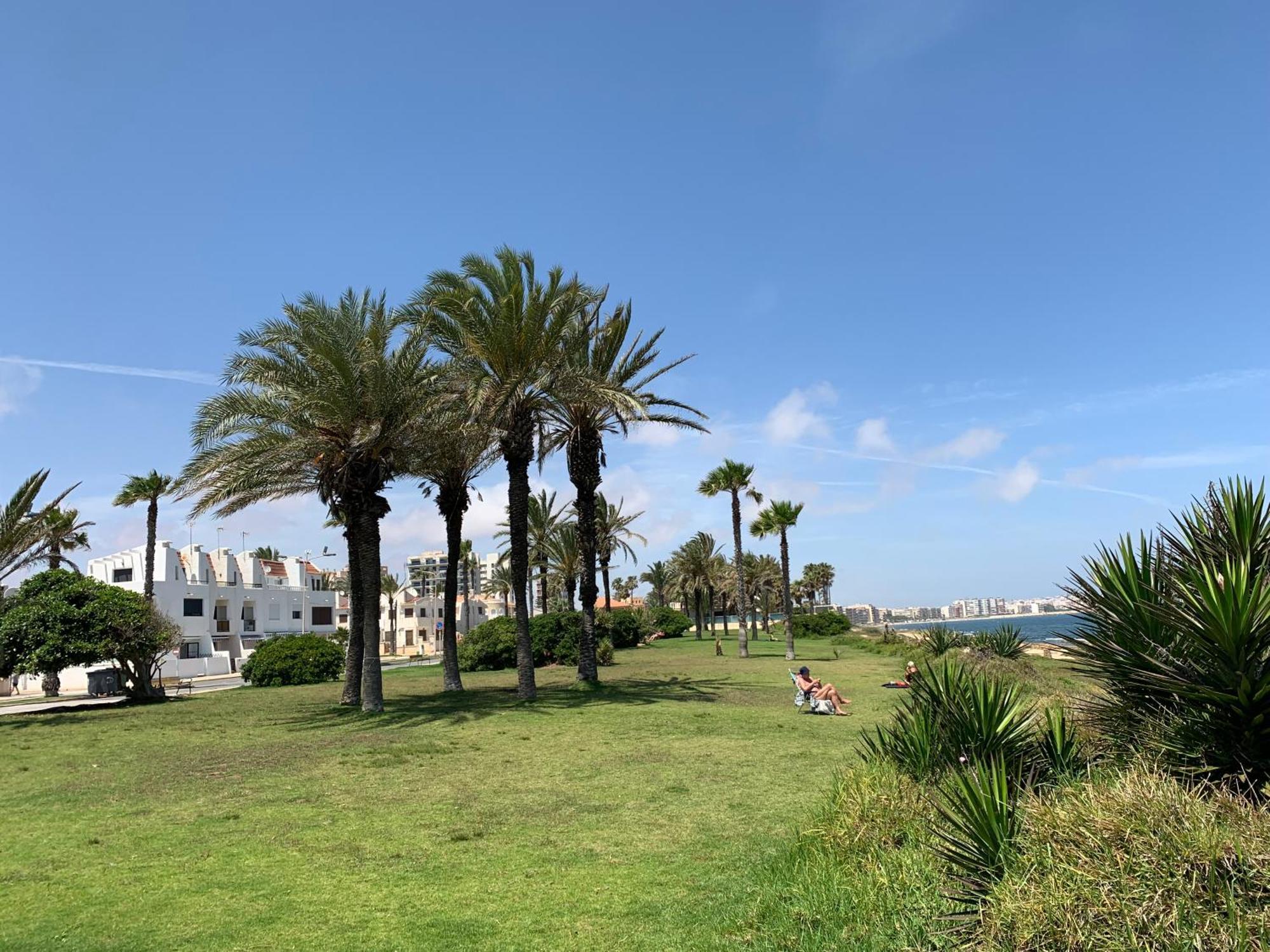 Apartment With Side Seaview 60 Meters From Sea Torrevieja Buitenkant foto